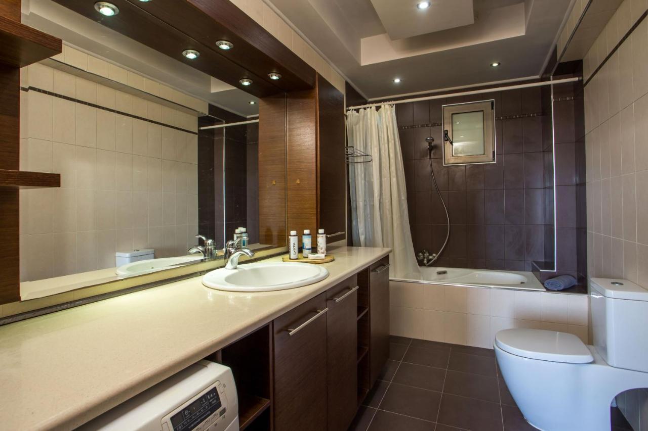 Des & Coo Luxury Villa With Private Pool 法里拉基 外观 照片